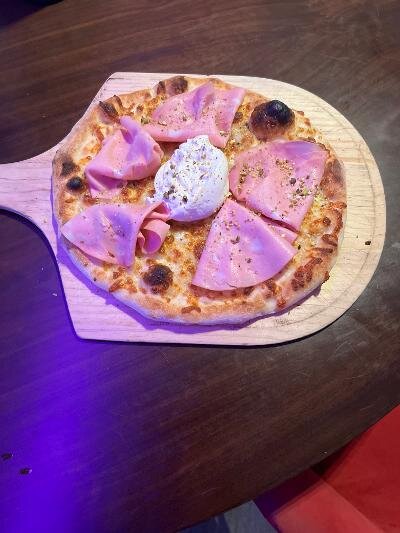 Pizza von Drei Meter über dem Main